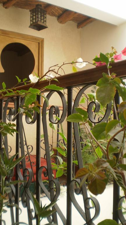 Dar Darek Hotel Szavíra Kültér fotó