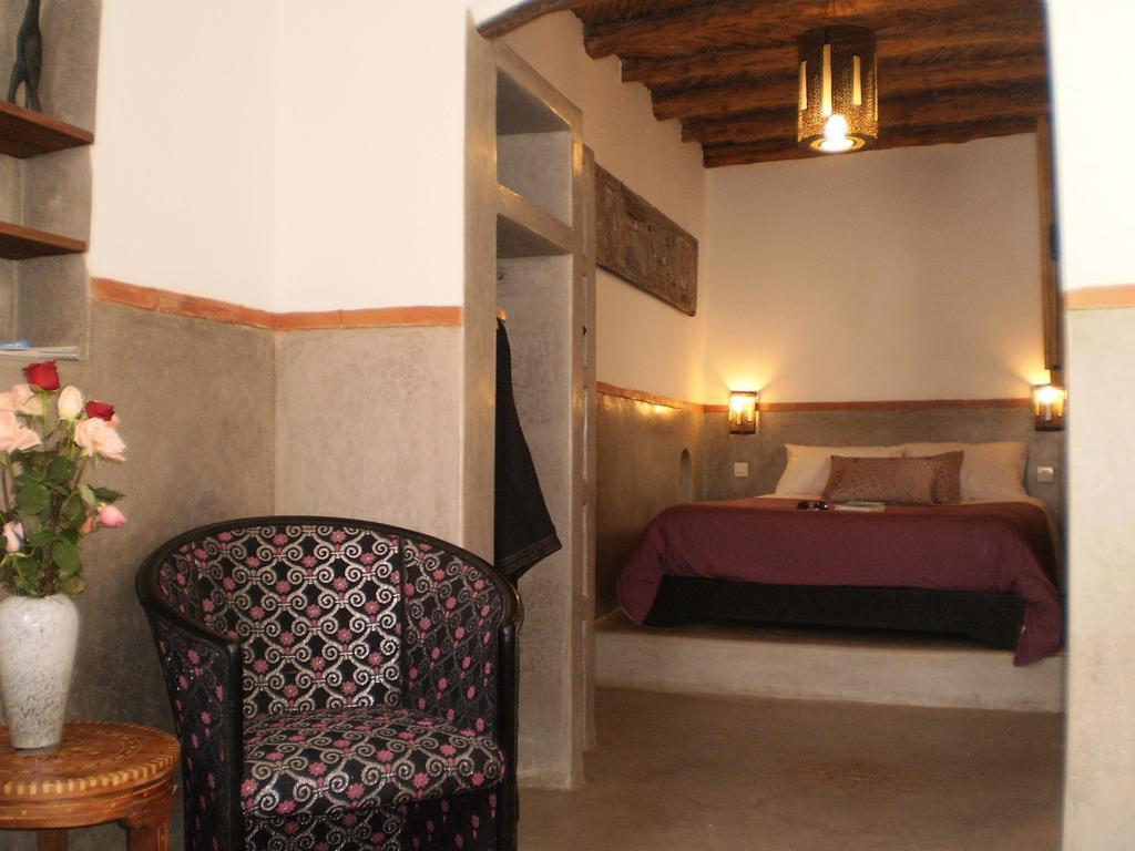 Dar Darek Hotel Szavíra Kültér fotó
